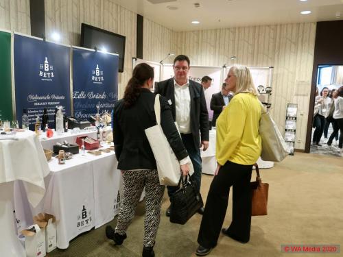 Schülbe 03 DCE - Schuelbe Promotion Service: Jubiläumshausmesse