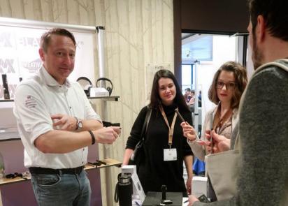 Schülbe 09 DCE - Schuelbe Promotion Service: Jubiläumshausmesse