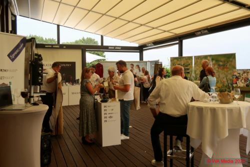 SummerSession 25 DCE - Summer Session Tour: Gesellige Runde